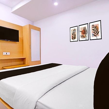Hotel O Patang 24 Ахмедабад Екстериор снимка