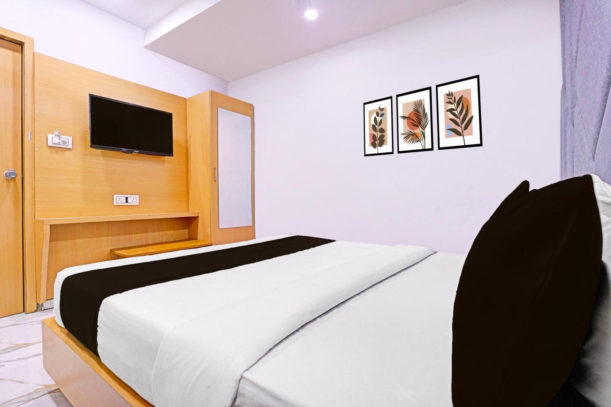 Hotel O Patang 24 Ахмедабад Екстериор снимка