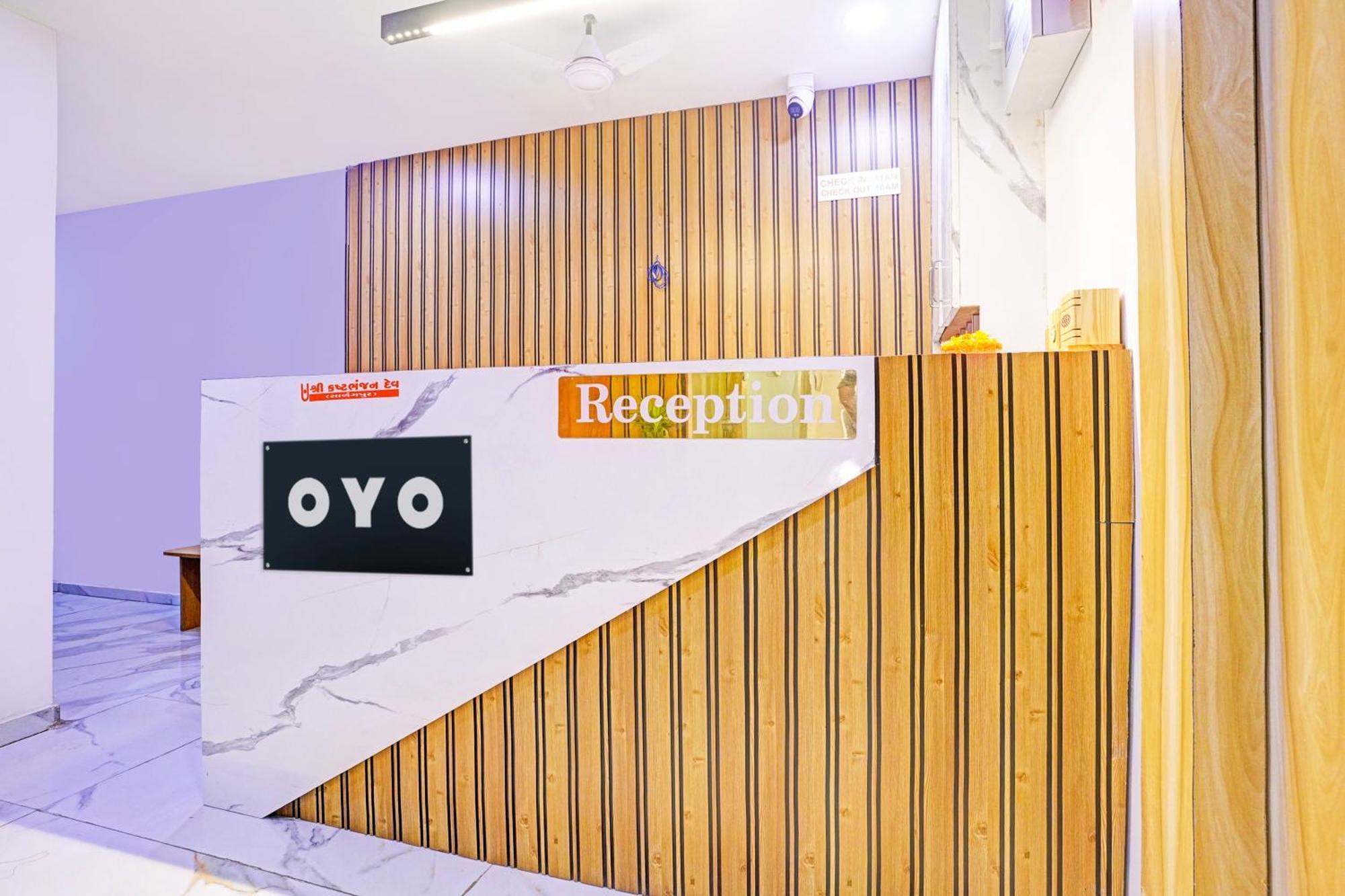 Hotel O Patang 24 Ахмедабад Екстериор снимка