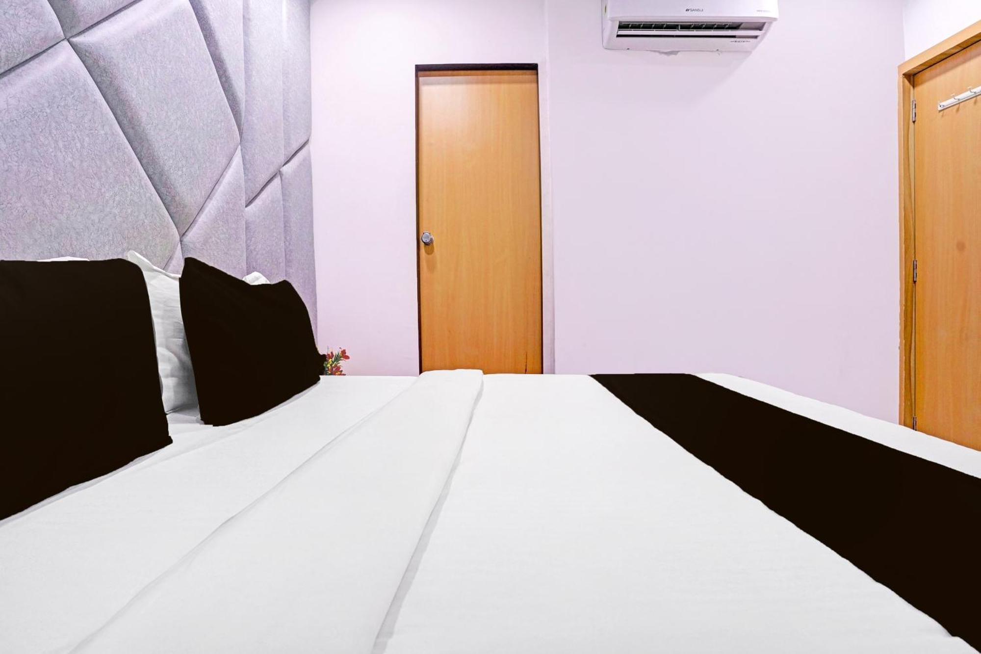 Hotel O Patang 24 Ахмедабад Екстериор снимка