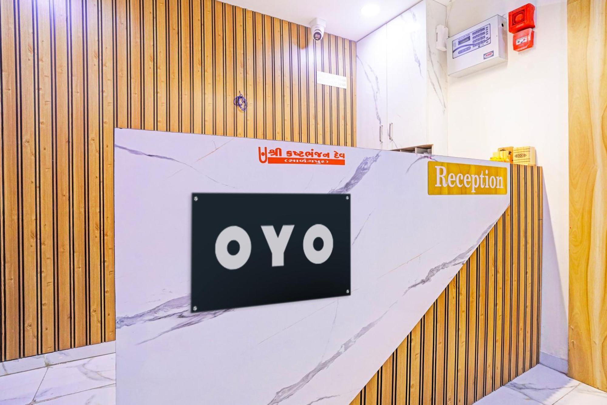 Hotel O Patang 24 Ахмедабад Екстериор снимка